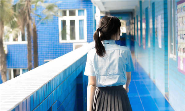 炉霍如何找到一个可以帮助我生孩子的女人？
